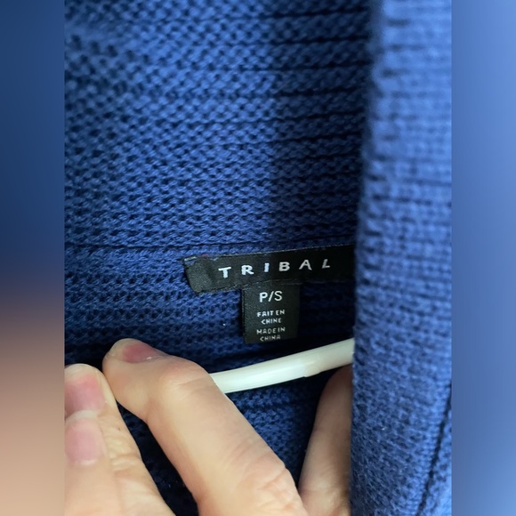 Navy blue cozy sweater - Picture 2 of 3